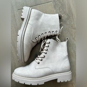 Toms lug sole combat boots